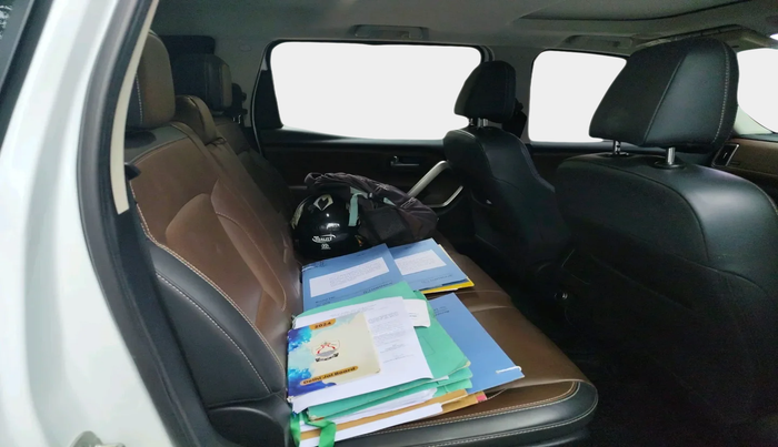 2023 Mahindra SCORPIO-N Z8 L PETROL AT 7 STR, Petrol, Automatic, 20,022 km, interior
