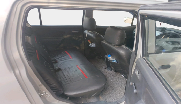 2011 Maruti Wagon R 1.0 LXI, Petrol, Manual, 1,33,787 km, interior