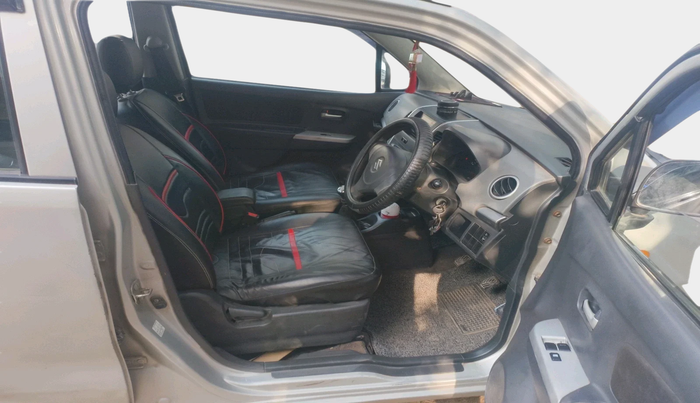 2011 Maruti Wagon R 1.0 LXI, Petrol, Manual, 1,33,787 km, interior