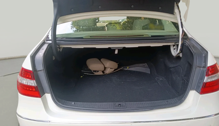 2011 Mercedes Benz E Class E200 CGI ELEGANCE, Petrol, Automatic, 43,373 km, exterior