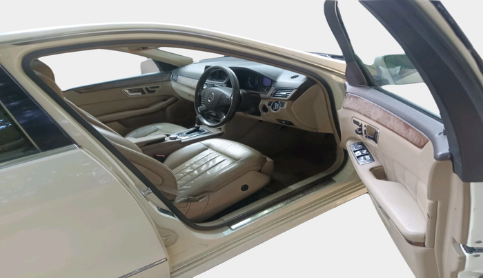 2011 Mercedes Benz E Class E200 CGI ELEGANCE, Petrol, Automatic, 43,373 km, interior