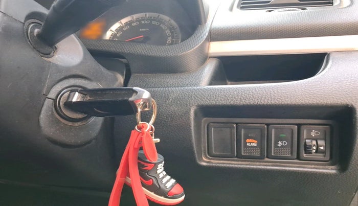 2014 Maruti Swift VXI, Petrol, Manual, 1,26,291 km, interior