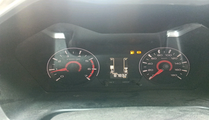 2017 Mahindra Kuv100 K6 PLUS 6 STR, CNG, Manual, 87,832 km, interior