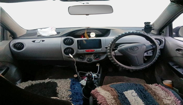 2011 Toyota Etios G, Petrol, Manual, 92,387 km, interior