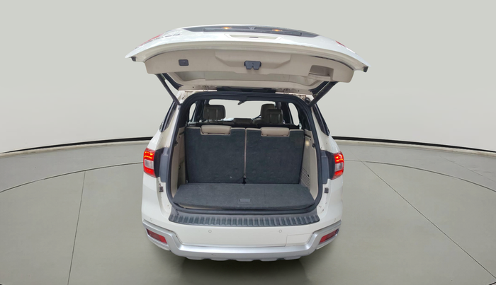 2016 Ford Endeavour TITANIUM 3.2 4X4 AT, Diesel, Automatic, 1,20,423 km, exterior