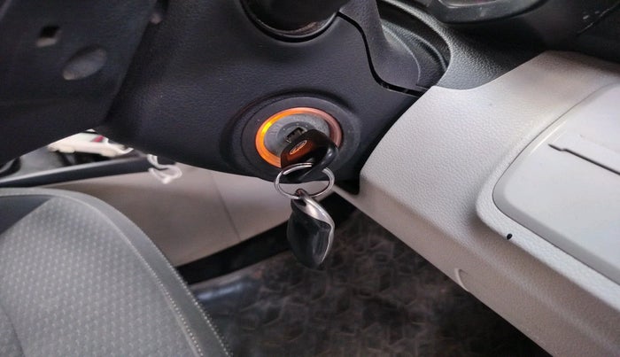 2019 Mahindra XUV300 W4 1.2 PETROL, Petrol, Manual, 94,458 km, interior