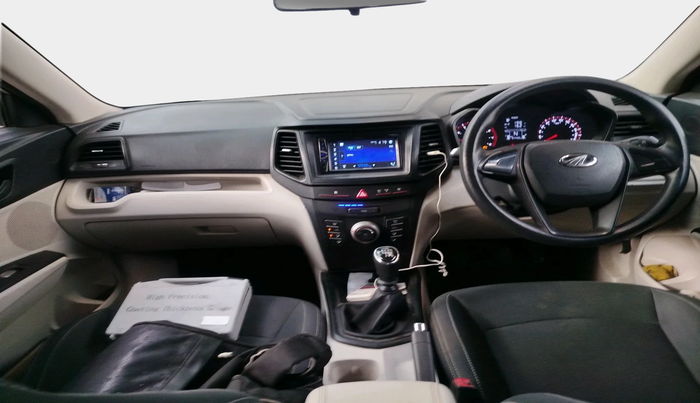 2019 Mahindra XUV300 W4 1.2 PETROL, Petrol, Manual, 94,458 km, interior