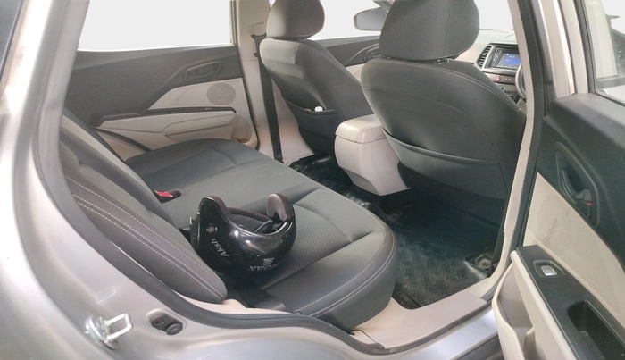 2019 Mahindra XUV300 W4 1.2 PETROL, Petrol, Manual, 94,458 km, interior