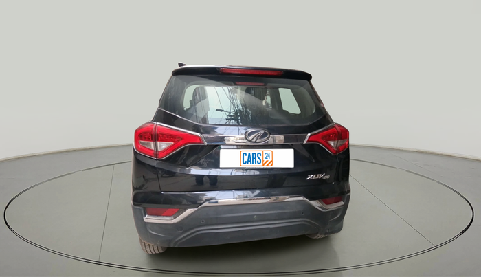 2022 Mahindra XUV300 W4 1.2 PETROL, Petrol, Manual, 4,271 km, exterior