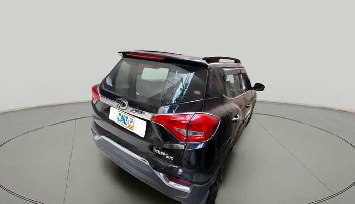 2022 Mahindra XUV300 W4 1.2 PETROL, Petrol, Manual, 4,271 km, exterior