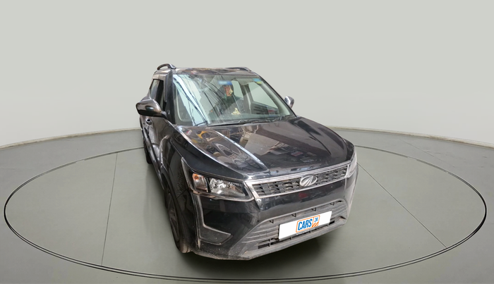 2022 Mahindra XUV300 W4 1.2 PETROL, Petrol, Manual, 4,271 km, exterior