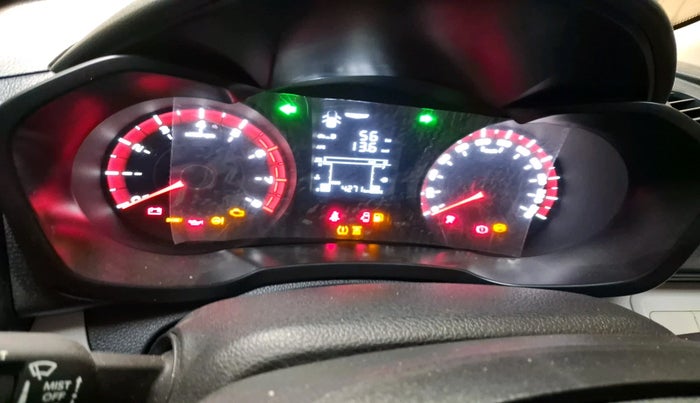 2022 Mahindra XUV300 W4 1.2 PETROL, Petrol, Manual, 4,271 km, interior