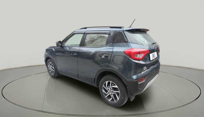 2023 Mahindra XUV300 W8 (O) 1.2 PETROL AMT, Petrol, Automatic, 11,353 km, exterior