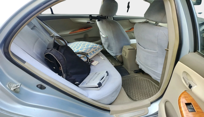 2011 Toyota Corolla Altis G PETROL, Petrol, Manual, 1,82,553 km, interior