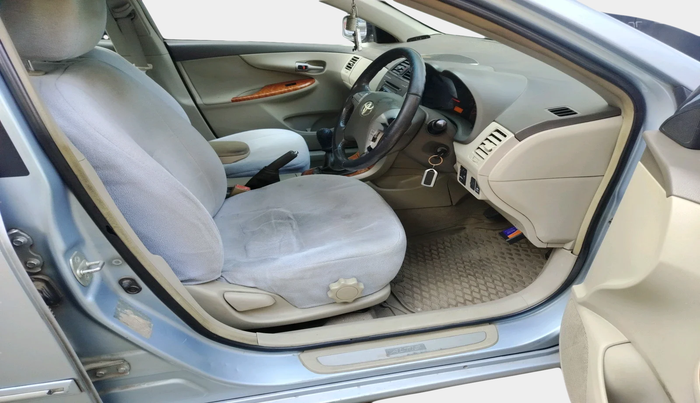 2011 Toyota Corolla Altis G PETROL, Petrol, Manual, 1,82,553 km, interior
