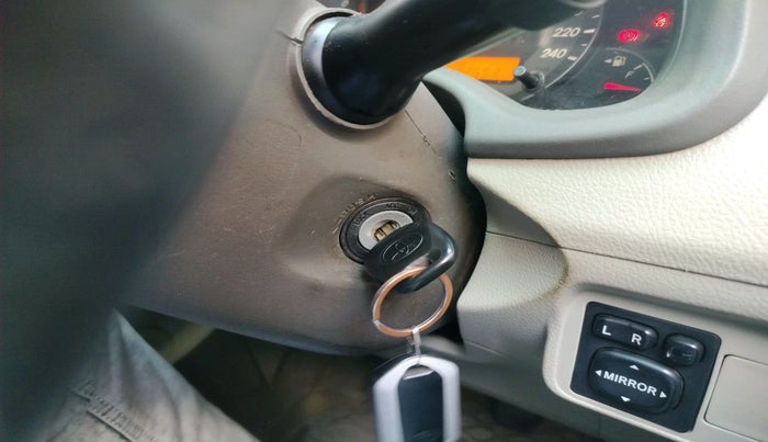 2011 Toyota Corolla Altis G PETROL, Petrol, Manual, 1,82,553 km, interior