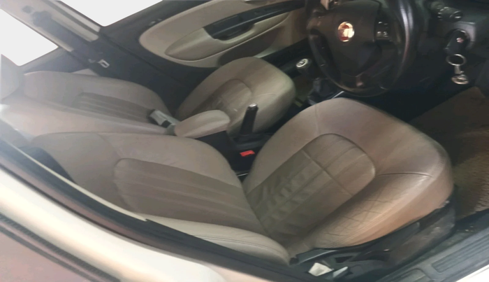 2016 Fiat Linea EMOTION 1.4 L T JET, Petrol, Manual, 40,821 km, interior