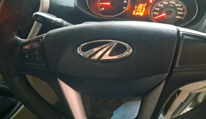 2018 Mahindra TUV300 T8, Diesel, Manual, 90,898 km, interior