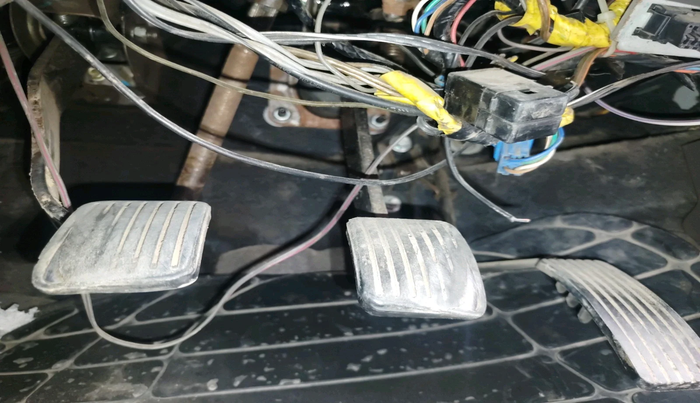 2011 Hyundai i10 MAGNA 1.2, Petrol, Manual, 92,350 km, interior