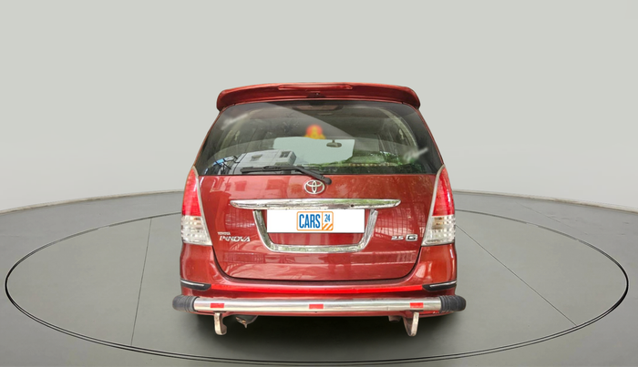 2010 Toyota Innova 2.5 G4 7 STR, Diesel, Manual, 2,32,838 km, exterior