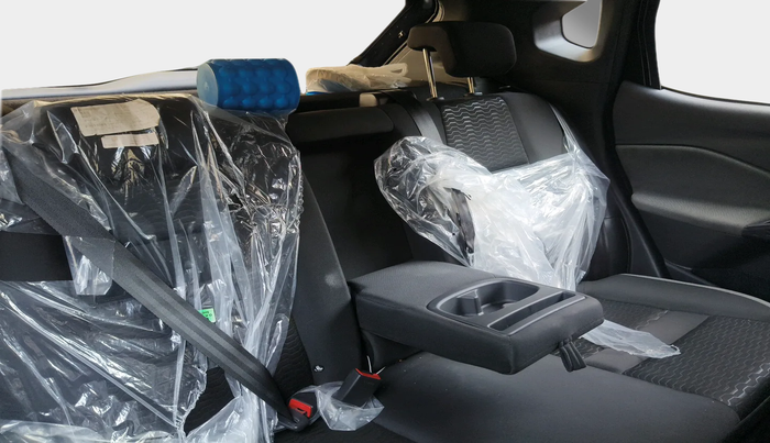 2025 Nissan MAGNITE N-Connecta B4D 1.0 Petrol AMT, Petrol, Automatic, 4,869 km, interior