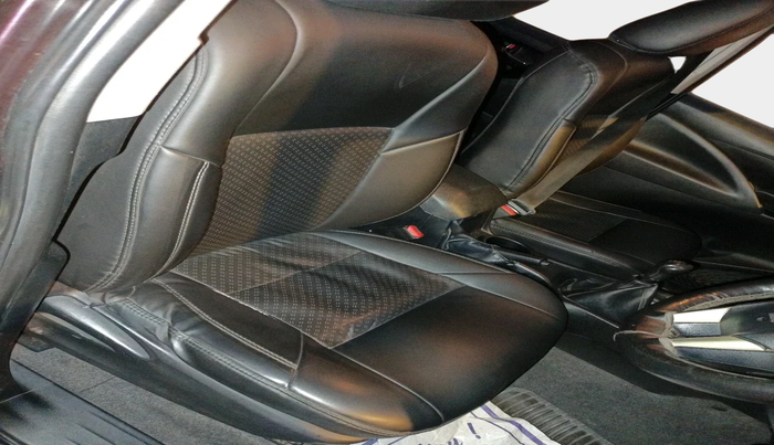 2017 Toyota Innova Crysta 2.4 GX 8 STR, Diesel, Manual, 1,80,337 km, interior