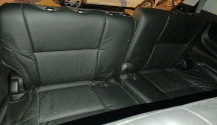 2017 Toyota Innova Crysta 2.4 GX 8 STR, Diesel, Manual, 1,80,337 km, interior