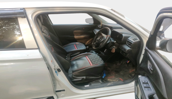 2024 Maruti Swift LXi, Petrol, Manual, 15,637 km, interior