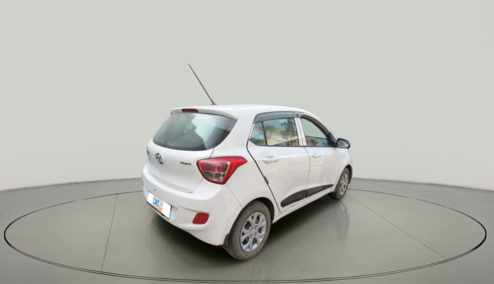 2016 Hyundai Grand i10 MAGNA 1.2 KAPPA VTVT, CNG, Manual, 1,38,037 km, exterior