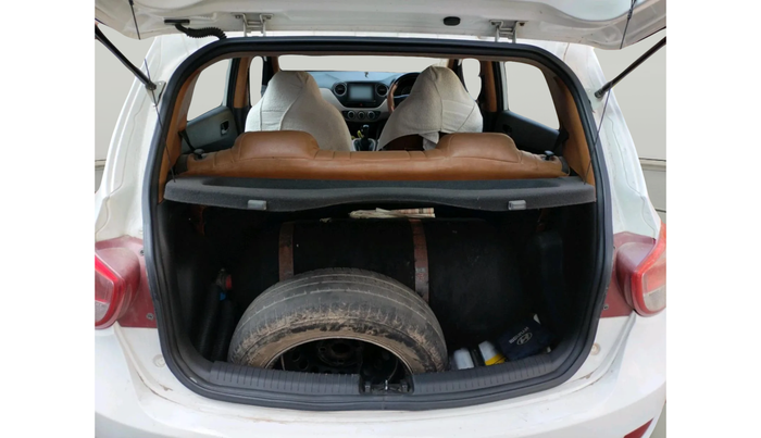 2016 Hyundai Grand i10 MAGNA 1.2 KAPPA VTVT, CNG, Manual, 1,38,037 km, exterior