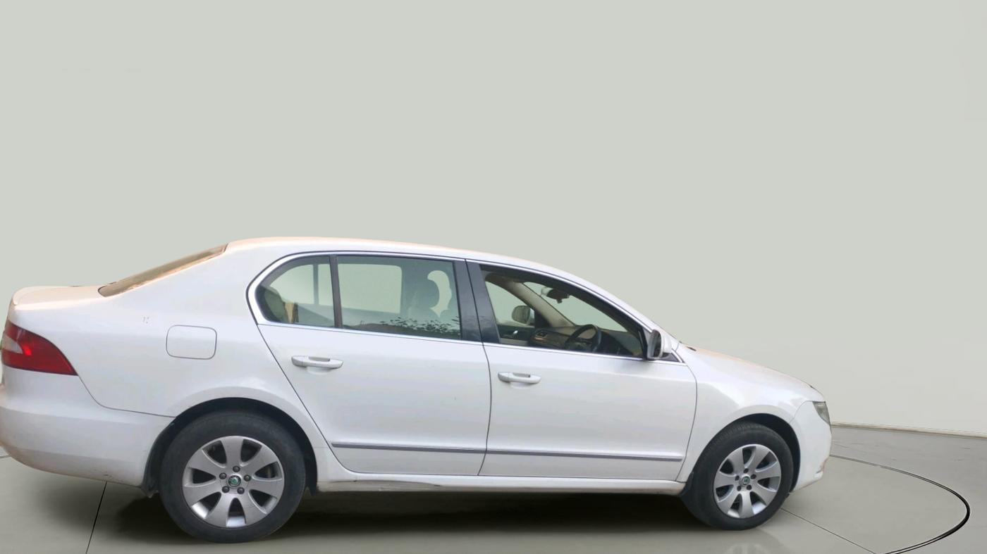 2011 Skoda Superb ELEGANCE 1.8 TSI MT, Petrol, Manual, 48,605 km, exterior