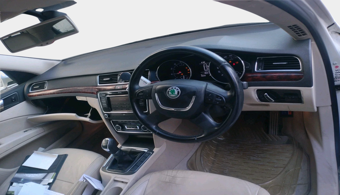 2011 Skoda Superb ELEGANCE 1.8 TSI MT, Petrol, Manual, 48,605 km, interior