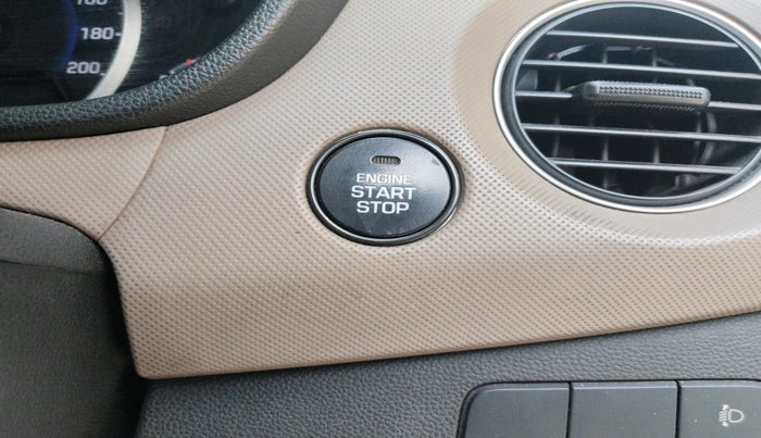 2014 Hyundai Grand i10 SPORTZ 1.2 KAPPA VTVT, Petrol, Manual, 68,870 km, interior