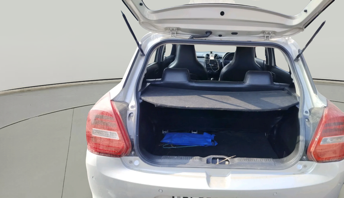 2020 Maruti Swift LXI, Petrol, Manual, 79,975 km, exterior