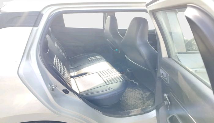 2020 Maruti Swift LXI, Petrol, Manual, 79,975 km, interior