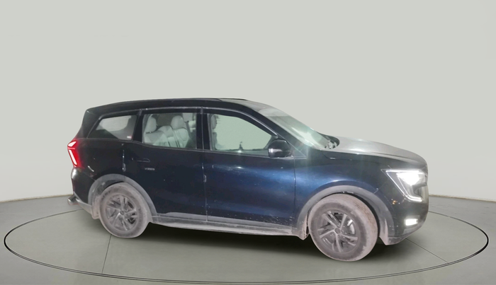 2022 Mahindra XUV700 AX 5 P MT 7 STR, Petrol, Manual, 26,271 km, exterior