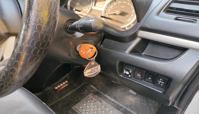 2016 Maruti Swift VXI, Petrol, Manual, 1,53,405 km, interior