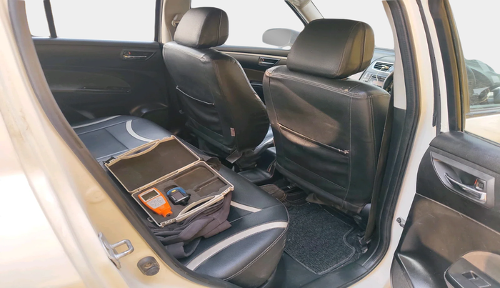 2016 Maruti Swift VXI, Petrol, Manual, 1,53,405 km, interior