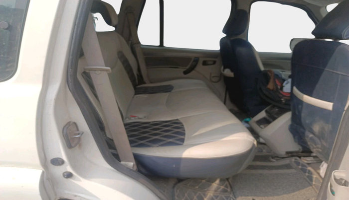 2018 Mahindra Scorpio S5, Diesel, Manual, 56,367 km, interior