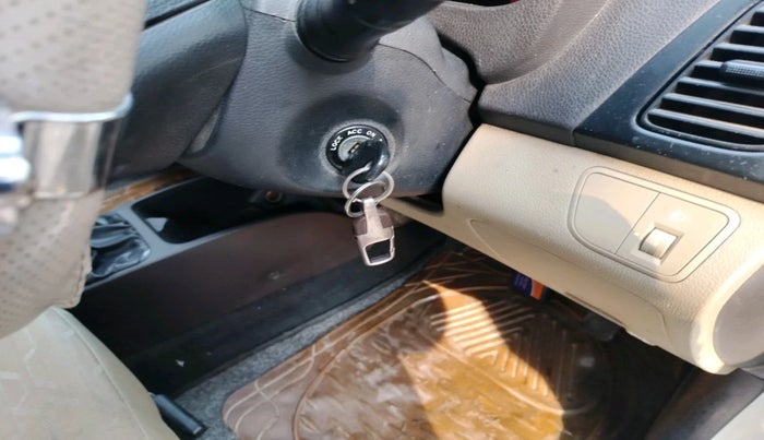 2013 Hyundai Eon ERA +, Petrol, Manual, 63,196 km, interior