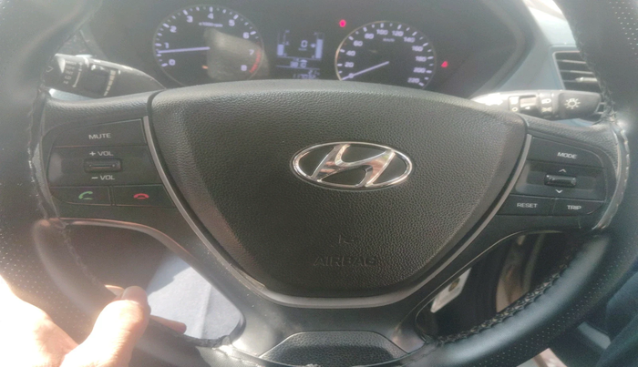 2016 Hyundai i20 Active 1.2 S, Petrol, Manual, 1,17,032 km, interior