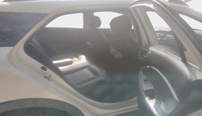 2016 Hyundai i20 Active 1.2 S, Petrol, Manual, 1,17,032 km, interior