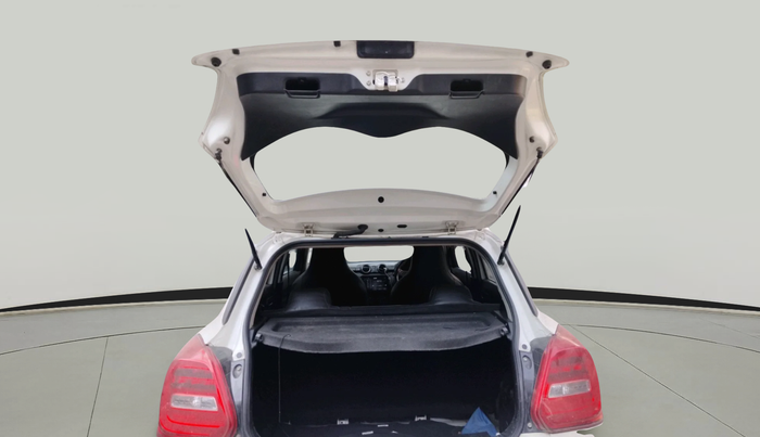 2022 Maruti Swift LXI, Petrol, Manual, 61,801 km, exterior