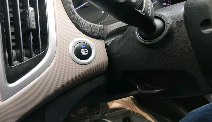 2018 Hyundai Creta SX PLUS 1.6 PETROL, Petrol, Manual, 27,394 km, interior