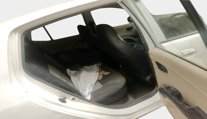 2010 Hyundai i10 MAGNA 1.1, Petrol, Manual, 68,749 km, interior