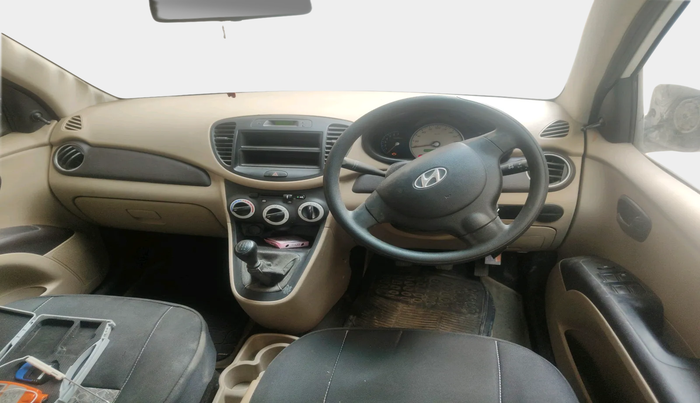 2010 Hyundai i10 MAGNA 1.1, Petrol, Manual, 68,749 km, interior