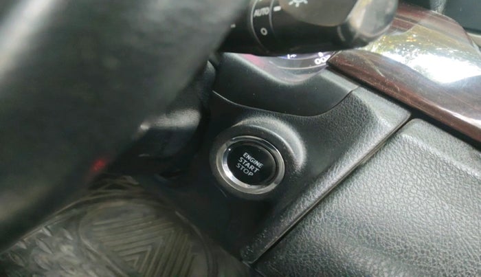 2019 Toyota Innova Crysta 2.4 VX 8 STR, Diesel, Manual, 86,687 km, interior