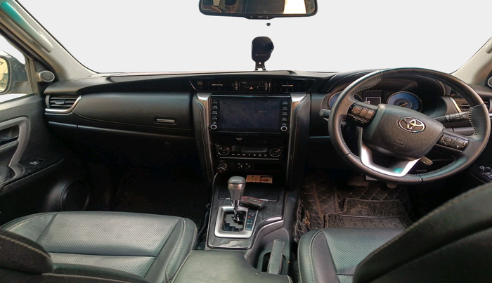 2021 Toyota Fortuner 4X2 AT 2.7 PETROL, Petrol, Automatic, 30,748 km, interior