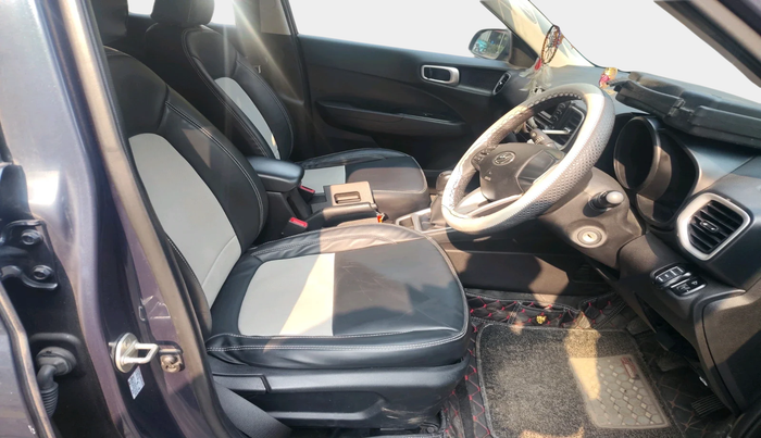2021 Hyundai VENUE S 1.2, Petrol, Manual, 51,068 km, interior