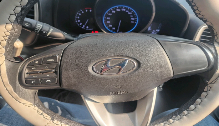 2021 Hyundai VENUE S 1.2, Petrol, Manual, 51,068 km, interior